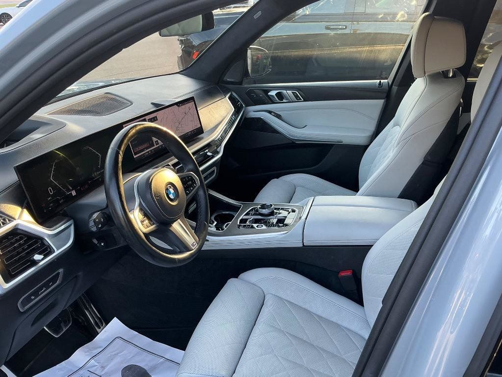 Used 2024 BMW X7 xDrive40i w/ Executive Package AWD/4WD image 19
