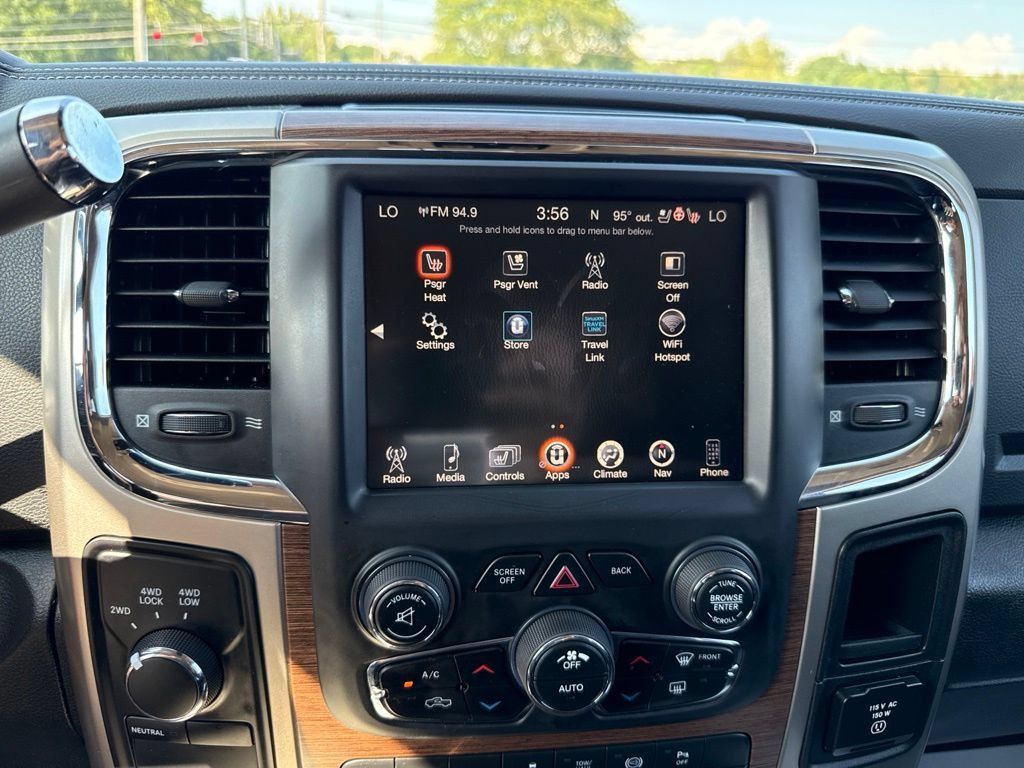Used 2015 RAM 3500 Laramie AWD/4WD image 32