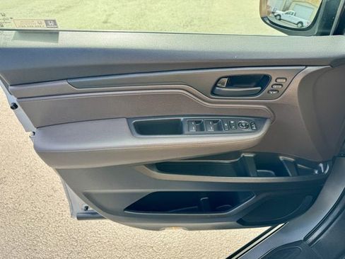 Used 2019 Honda Odyssey EX-L image 24
