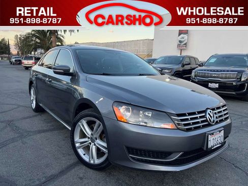Used 2015 Volkswagen Passat TDI SE image 1