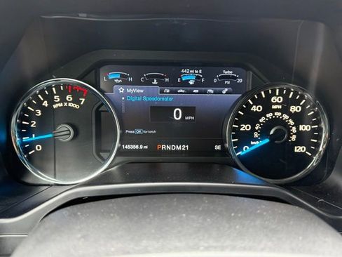 Used 2016 Ford F150 Lariat w/ Equipment Group 501A Mid AWD/4WD image 24