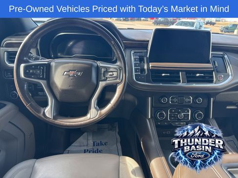 Used 2022 Chevrolet Suburban Z71 w/ Z71 Off-Road Package image 12