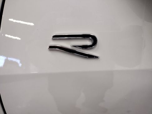 New 2026 Volkswagen Tiguan SE R-Line image 7