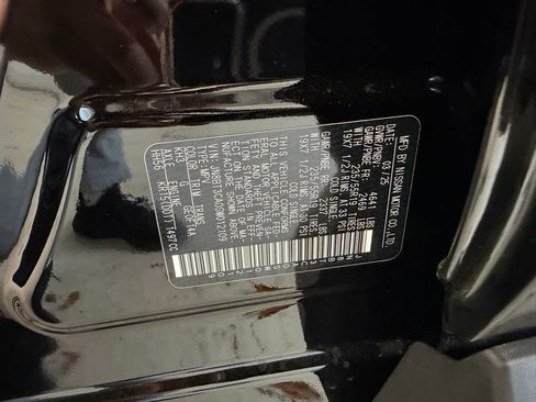 Used 2025 Nissan Rogue SL w/ SL Premium Package image 27