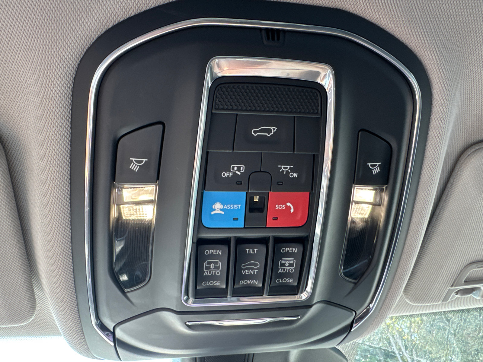Used 2024 Jeep Grand Cherokee Limited 4xe AWD/4WD image 28