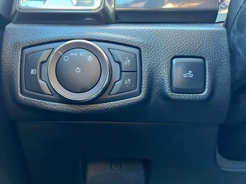 Used 2019 Ford Ranger Lariat w/ Technology Package image 13