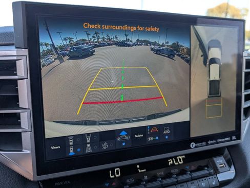 Used 2024 Toyota Tundra Limited image 6