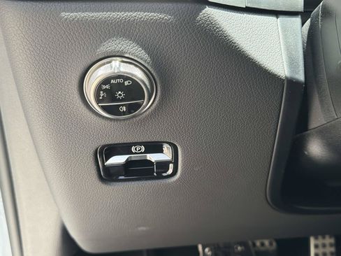 Certified 2025 Mercedes-Benz GLC 300 4MATIC image 27