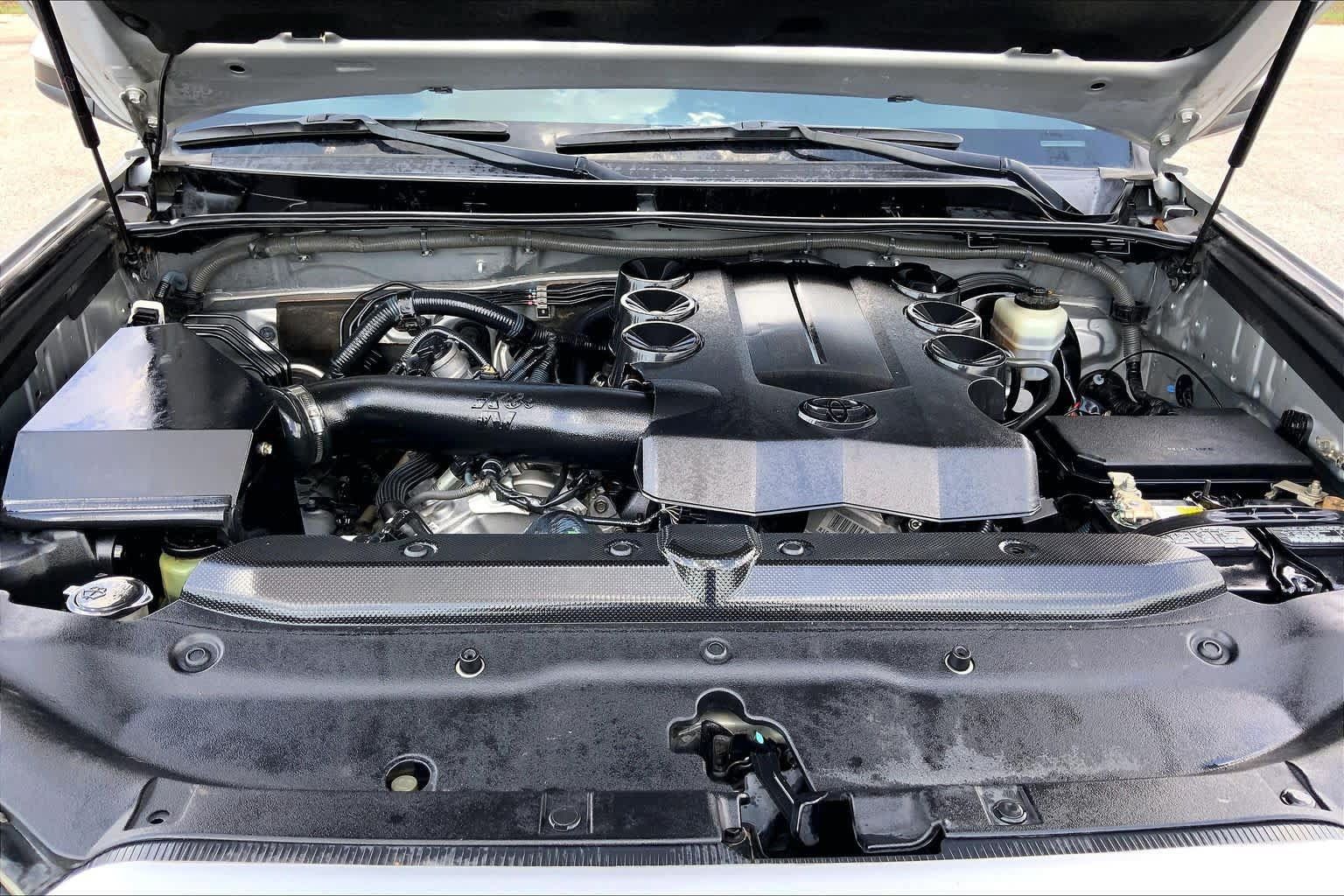 Used 2016 Toyota 4Runner SR5 RWD image 31