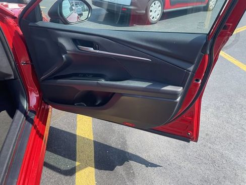 Used 2025 Toyota Camry LE FWD image 39