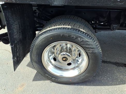 Used 2019 Ford F550 4x4 Crew Cab Super Duty w/ Power Equipment Group image 20