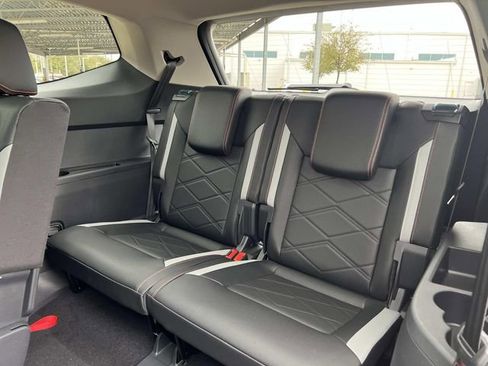 New 2026 Volkswagen Atlas Peak Edition AWD/4WD image 23