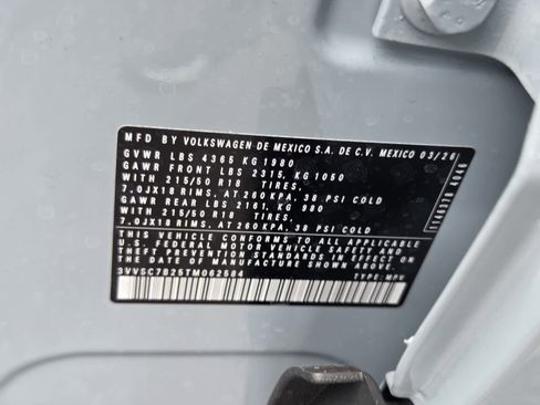 New 2026 Volkswagen Taos SE FWD image 17