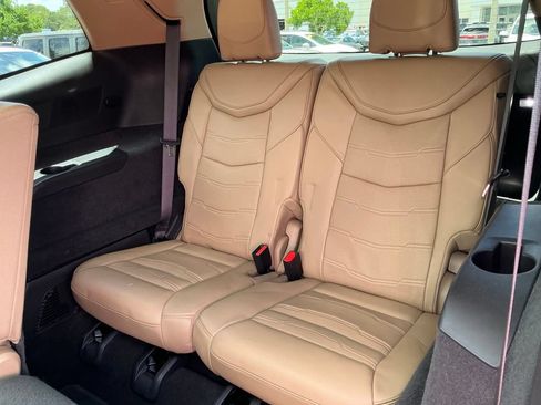 Used 2020 Cadillac XT6 Sport w/ Platinum Package AWD/4WD image 38
