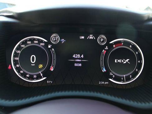 Used 2023 Aston Martin DBX image 18