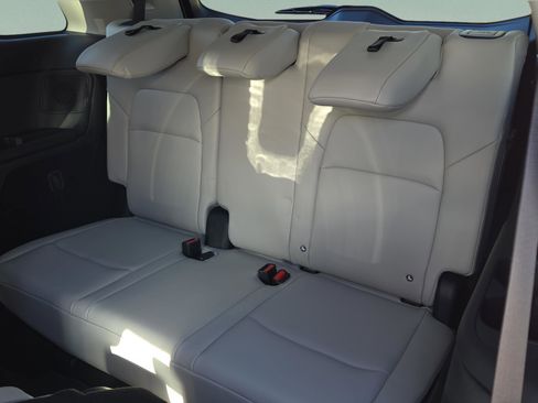 New 2026 Nissan Pathfinder SL image 12