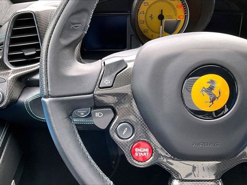 Used 2015 Ferrari 458 Italia Coupe RWD image 10
