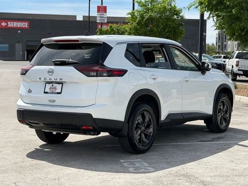 New 2026 Nissan Rogue SV FWD image 6