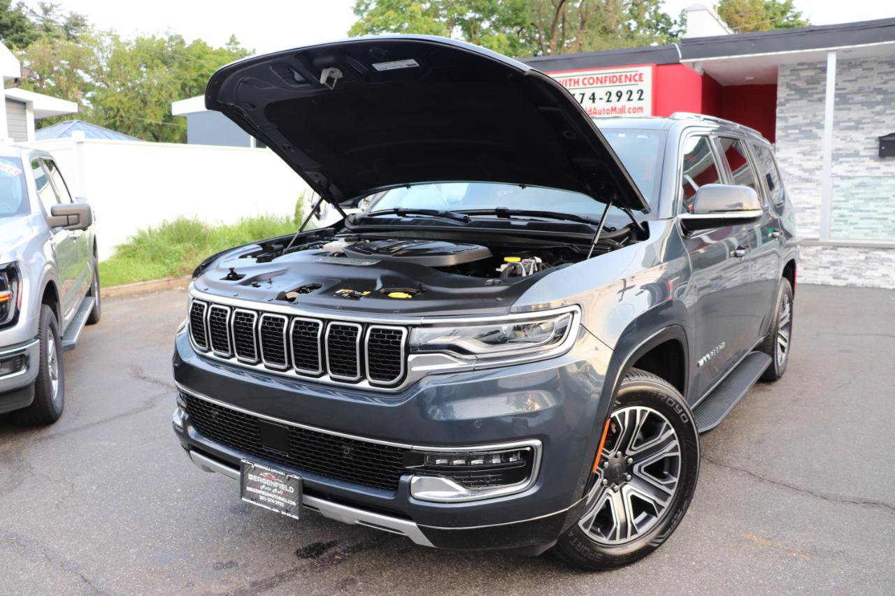 Used 2024 Jeep Wagoneer Series II AWD/4WD image 61