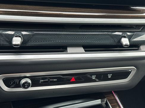 Certified 2023 BMW X7 xDrive40i w/ Premium Package image 26