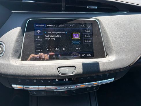 Certified 2023 Cadillac XT4 Sport AWD/4WD image 11
