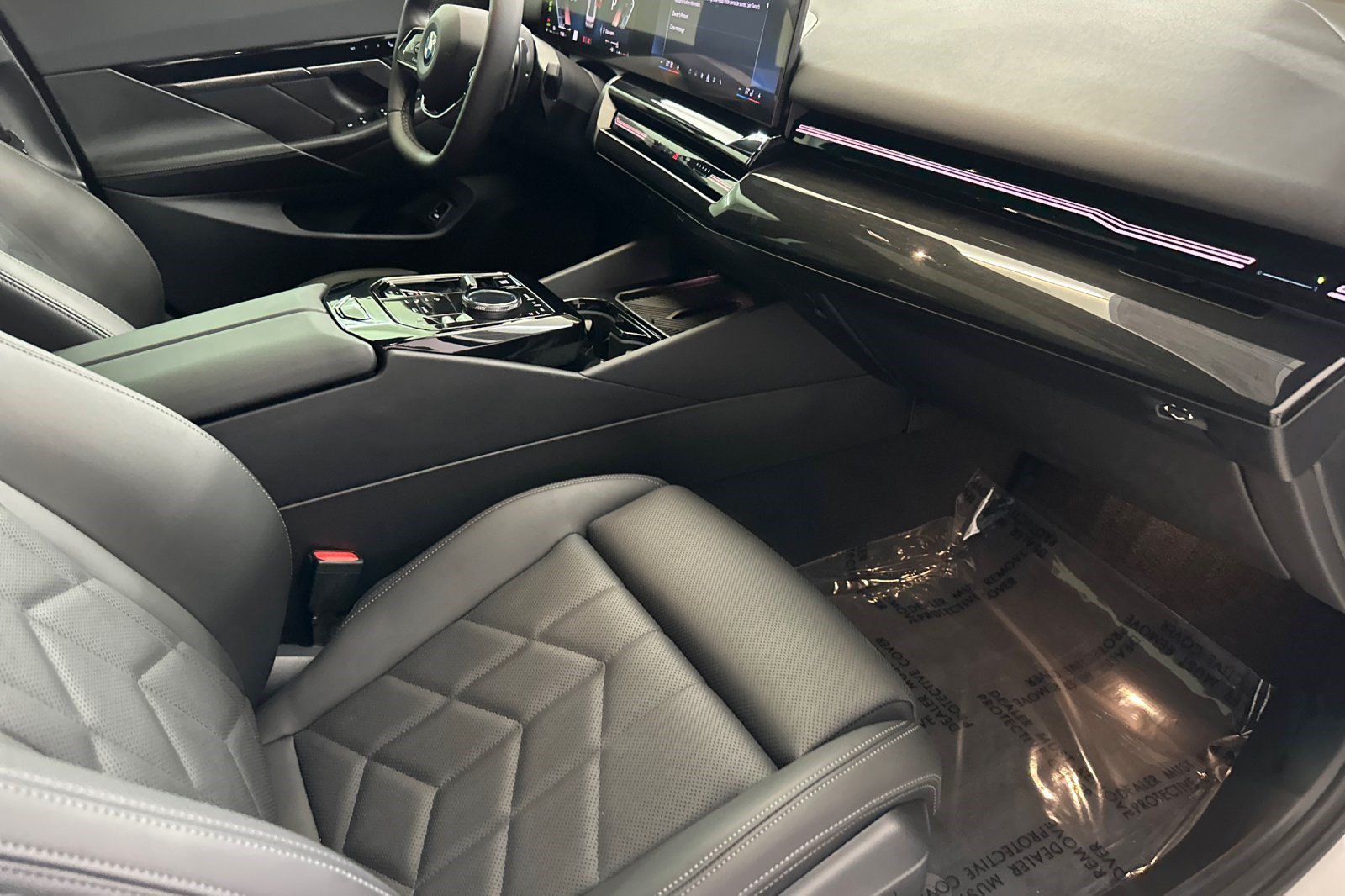 Certified 2024 BMW 530i w/ Convenience Package RWD image 28