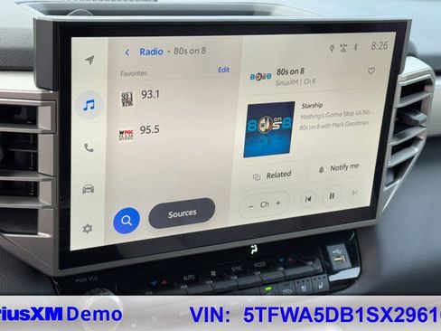 Used 2025 Toyota Tundra Limited image 35