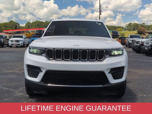 Used 2025 Jeep Grand Cherokee Laredo X w/ Luxury Tech Group I AWD/4WD image 7