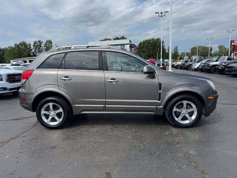 Used 2012 Chevrolet Captiva Sport LT FWD image 6
