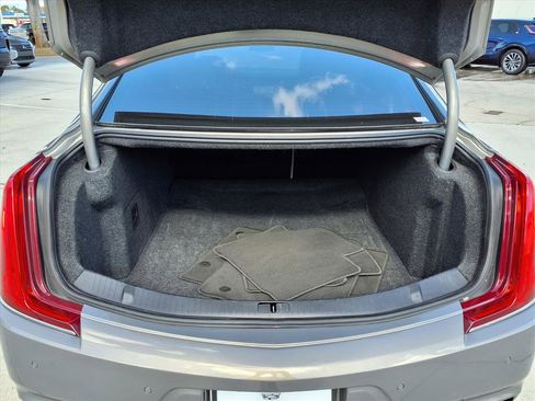 Used 2019 Cadillac XTS Luxury image 16