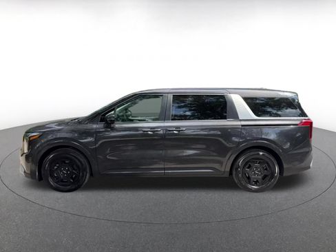 Used 2026 Kia Carnival FWD image 8