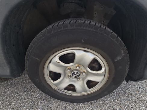 Used 2015 Honda CR-V LX image 6