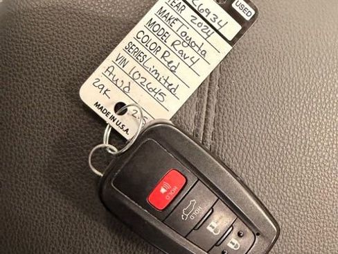 Used 2024 Toyota RAV4 Limited w/ Advanced Technology Package AWD/4WD image 40