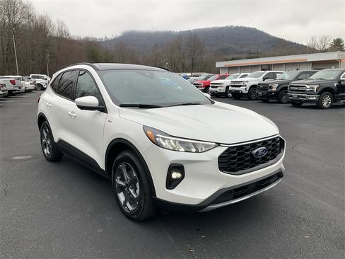 New 2026 Ford Escape ST-Line Select w/ Tech Pack #2 image 3