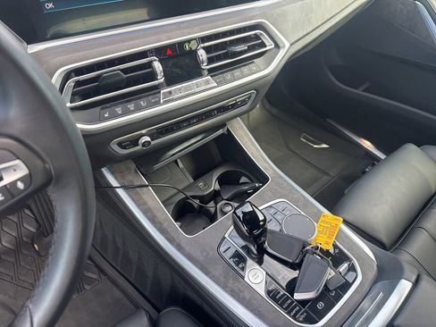 Used 2022 BMW X5 xDrive45e w/ Parking Assistance Package image 15