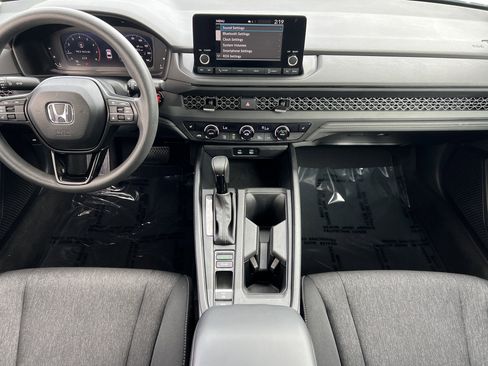 Used 2024 Honda Accord EX image 32