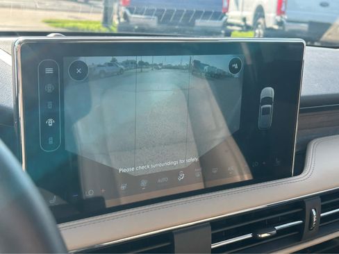 Used 2025 Lincoln Corsair Reserve w/ Equipment Group 202A FWD image 61