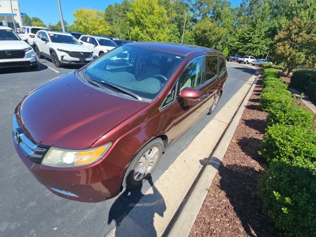 Used 2017 Honda Odyssey SE image 3