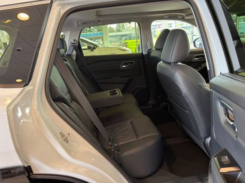 New 2026 Nissan Rogue Platinum image 28