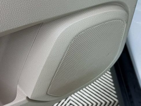 Used 2012 Cadillac SRX Premium AWD/4WD image 18