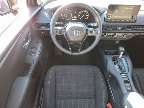 Used 2025 Honda HR-V LX image 11