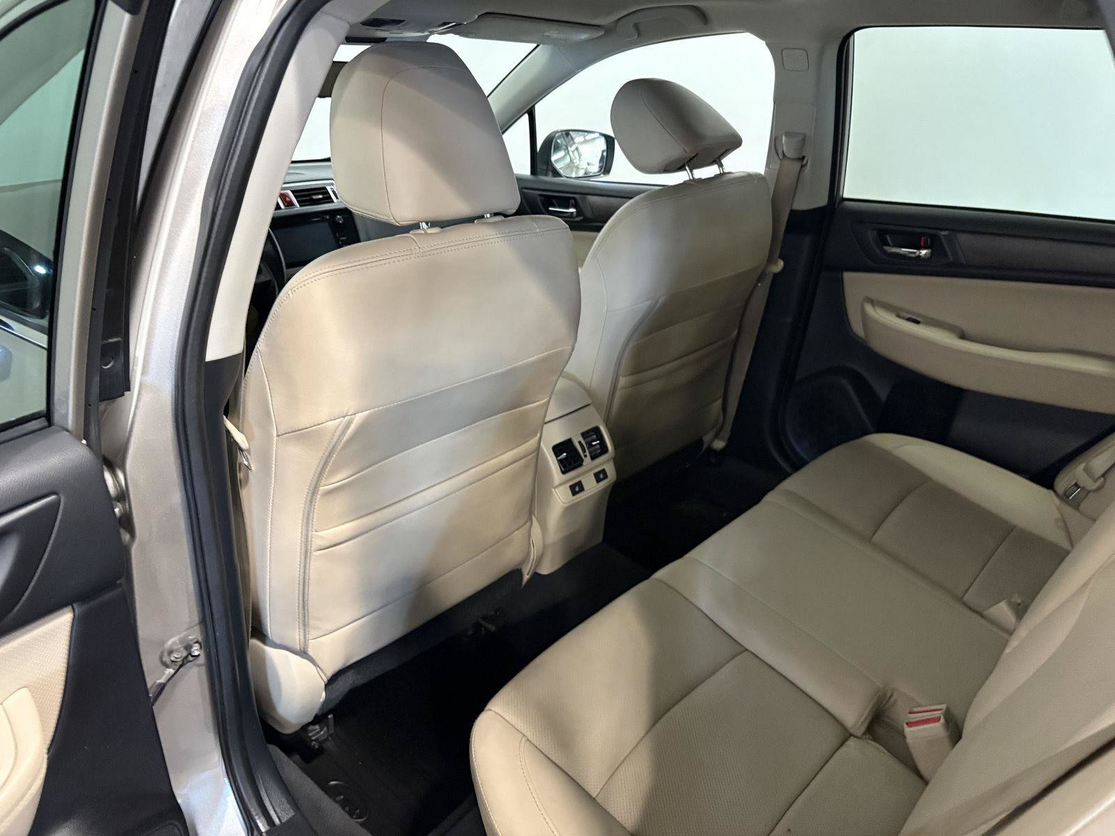 Used 2017 Subaru Outback 2.5i Limited AWD/4WD image 39
