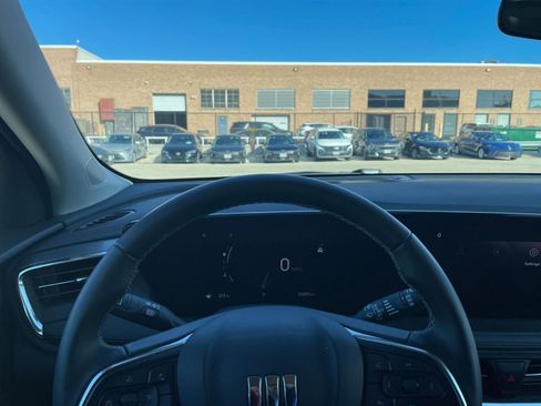 Used 2025 Buick Encore GX Preferred image 33