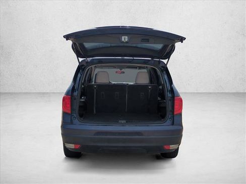 Used 2016 Honda Pilot EX image 2