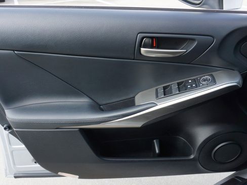 Used 2018 Lexus IS 300 F Sport image 23