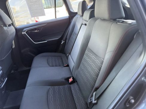 Used 2023 Toyota RAV4 SE image 14