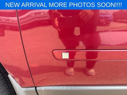 Used 2010 Chevrolet Traverse LT AWD/4WD image 8