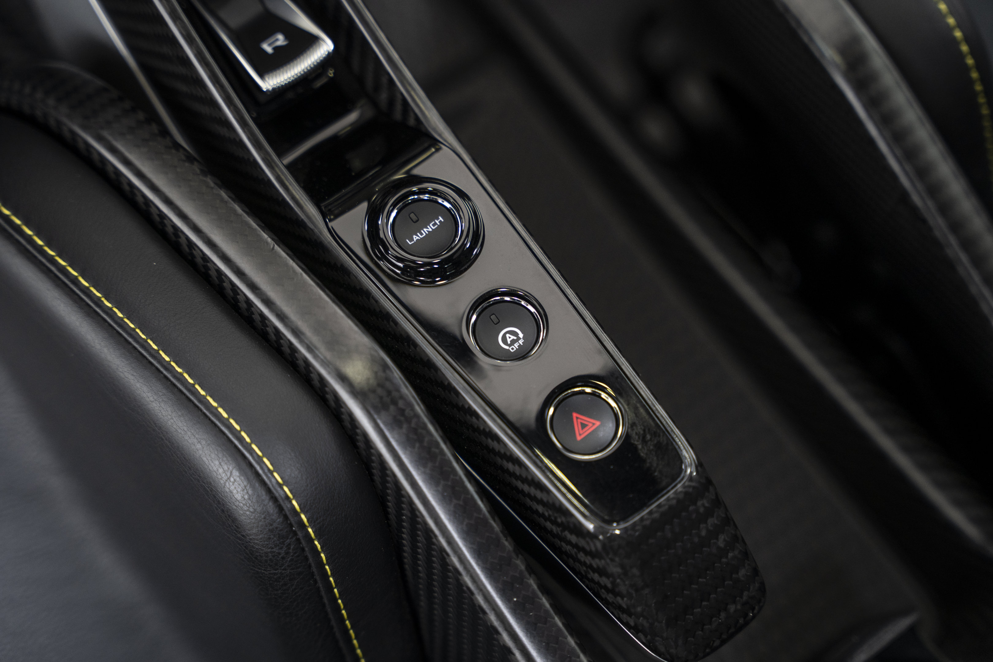 Used 2019 McLaren Senna RWD image 45