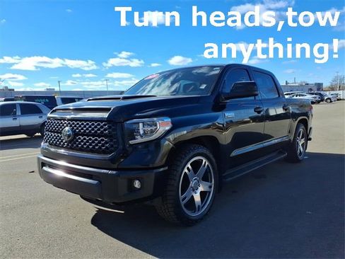 Used 2020 Toyota Tundra Platinum image 3