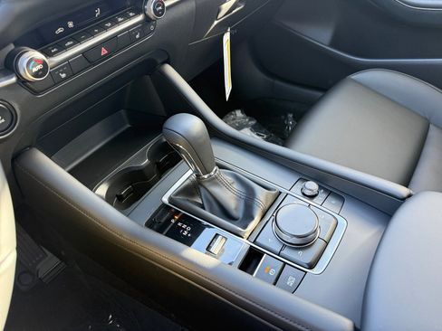 New 2026 MAZDA MAZDA3 2.5 S Preferred image 13